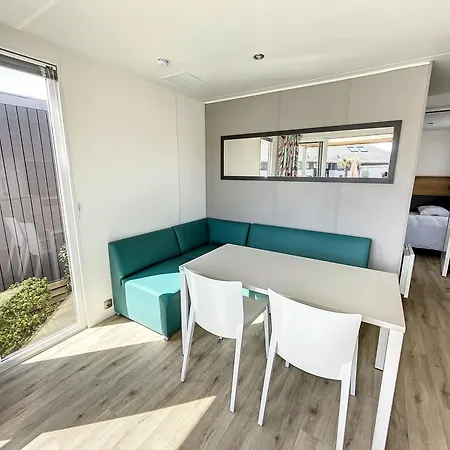 Mobil-home Grand Confort, 4 Pers, 2 Ch, Piscine Chauffee, Wifi, Animaux, Parking - Fr-1-361a-93 Jullouville-les-Pins